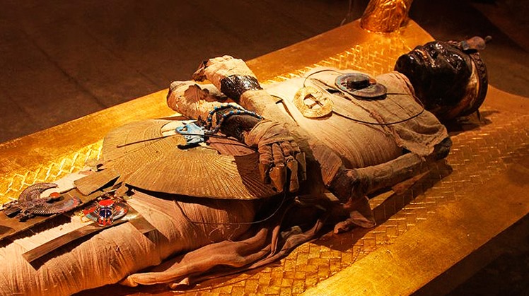 Ancient Egypt mystery of Tutankhamun's death 'to be solved with infected leg find' - Egyptfwd.org