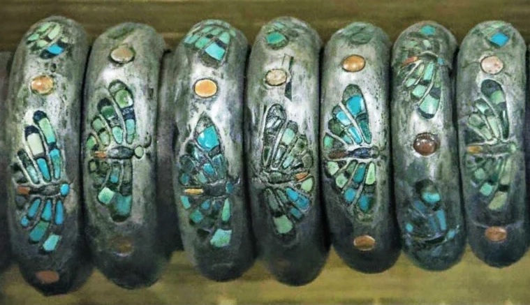 Silver Bracelets Reveal Bronze Age Trade Between Egypt and Greece - GreekReporter.com