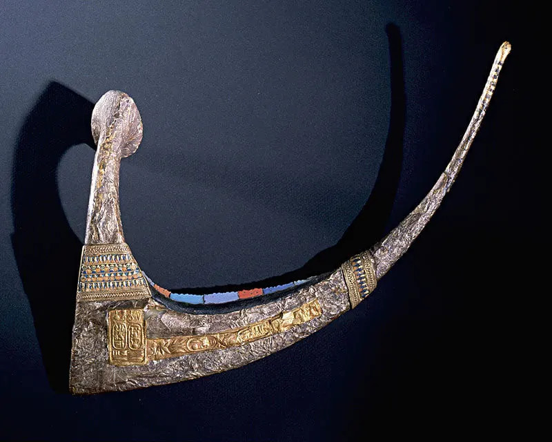 The Golden Sickle of Tutankhamun: Unveiling a Symbol of Royal Power and Ancient Egyptian Agriculture