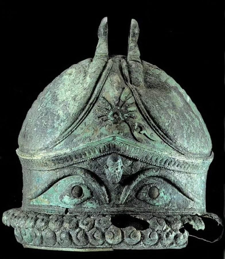 Exploring Ancient Warfare: The Evolution of Etruscan Helmet Design