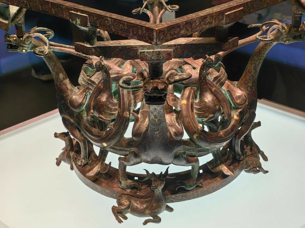 Revealing the Bronze Masterpiece: Mythical Guardians of King Cuo’s Table