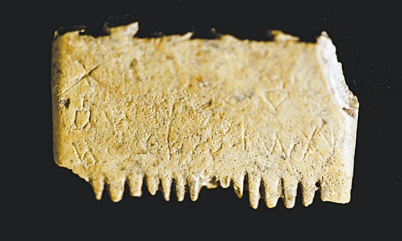 Rare Canaanite inscription found on ivory comb in Israel - Newspaper - DAWN.COM