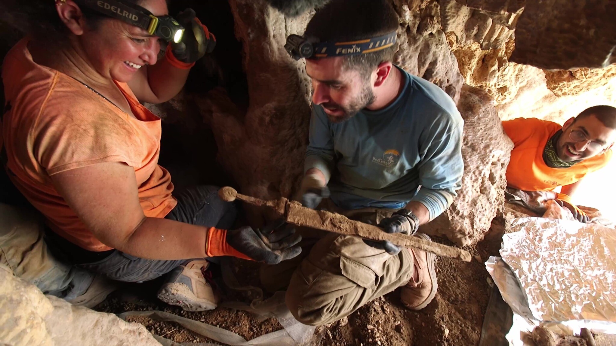 Four 1,900-year-old Roman swords found in Judean Desert, likely from Bar Kochba revolt | The Times of Israel