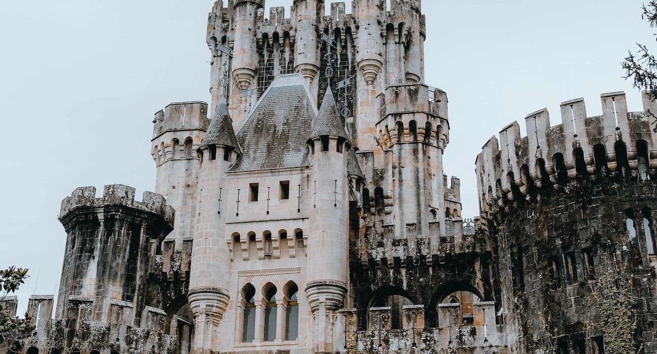 These Are 10 Of The Most Beautiful & Impressive Castles In Spain