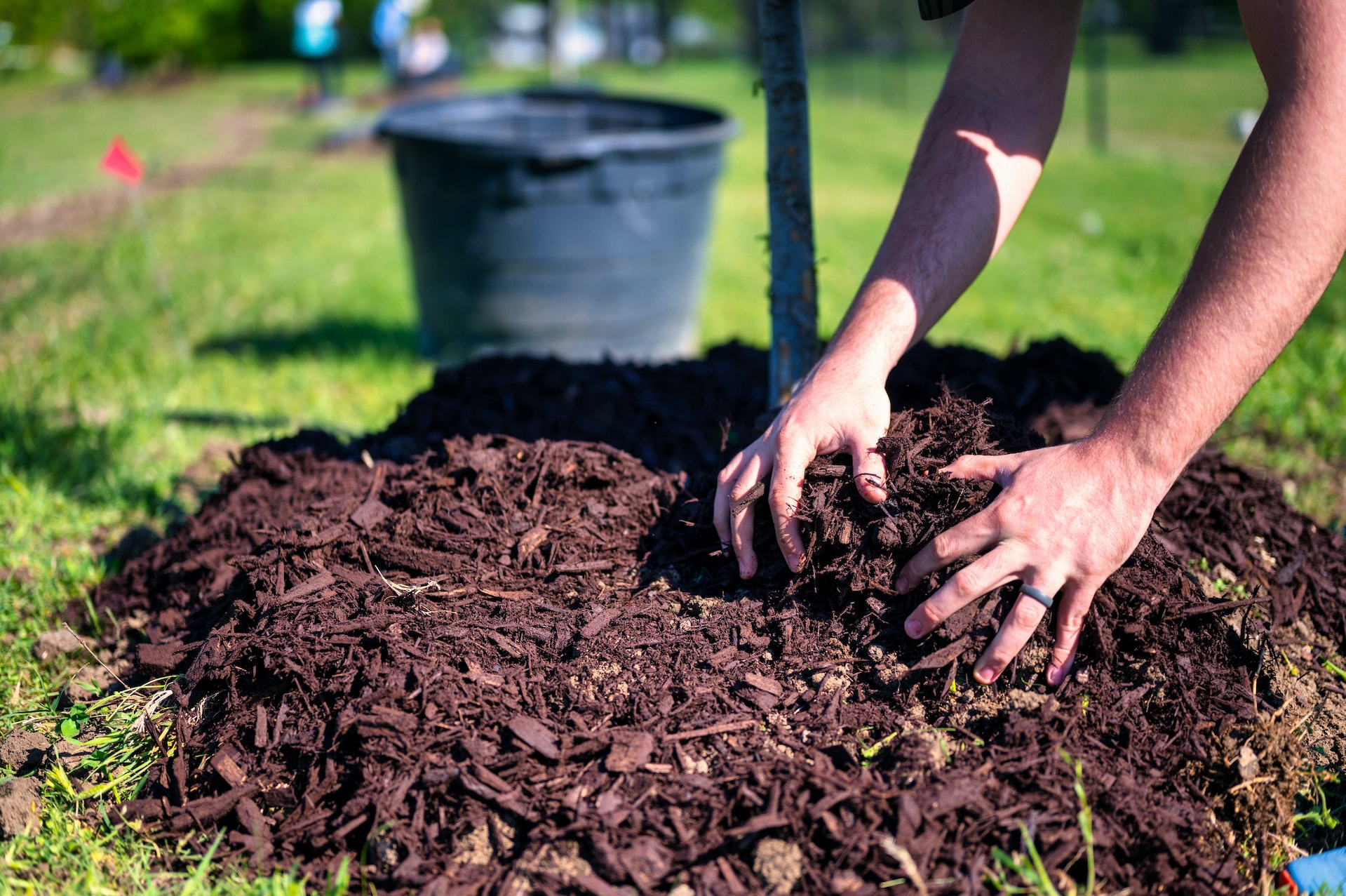 Five Benefits Of Mulching For Your Yard | P.O.P.S Landscaping