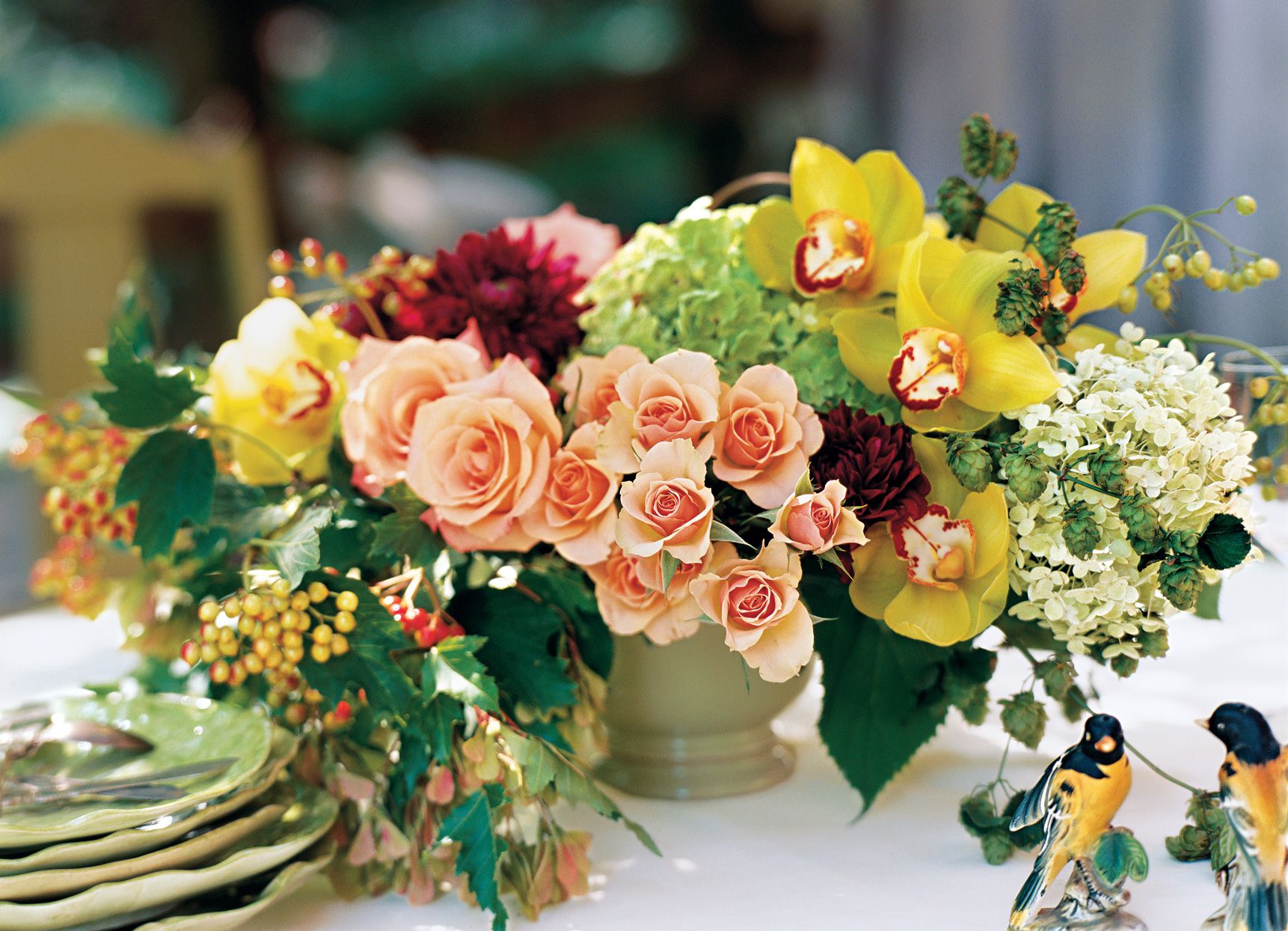 8 Simple Steps to Arrange Flowers Like a Pro