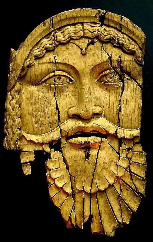 Ivory Plaque of Dionysus: A Glimpse into Roman Luxury and Mythology