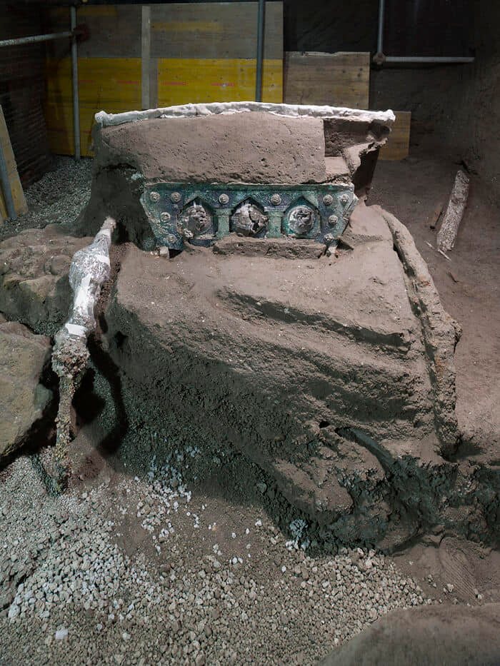 The Discovery of a Perfectly Preserved Roman Ceremonial Carriage Buried 2,000 Years Ago in a Volcanic Eruption